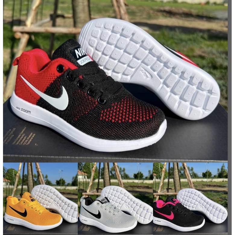 รองเท้าผ้าใบของเด็กNike zoom ตอนนี้ของเข้าเพิ่มแล้วนะคะสินค้าขายดีใส่ได้ทั้งเด็กหญิงและเด็กชายจ้าสินค้าถ่ายจากของจริงจ้า