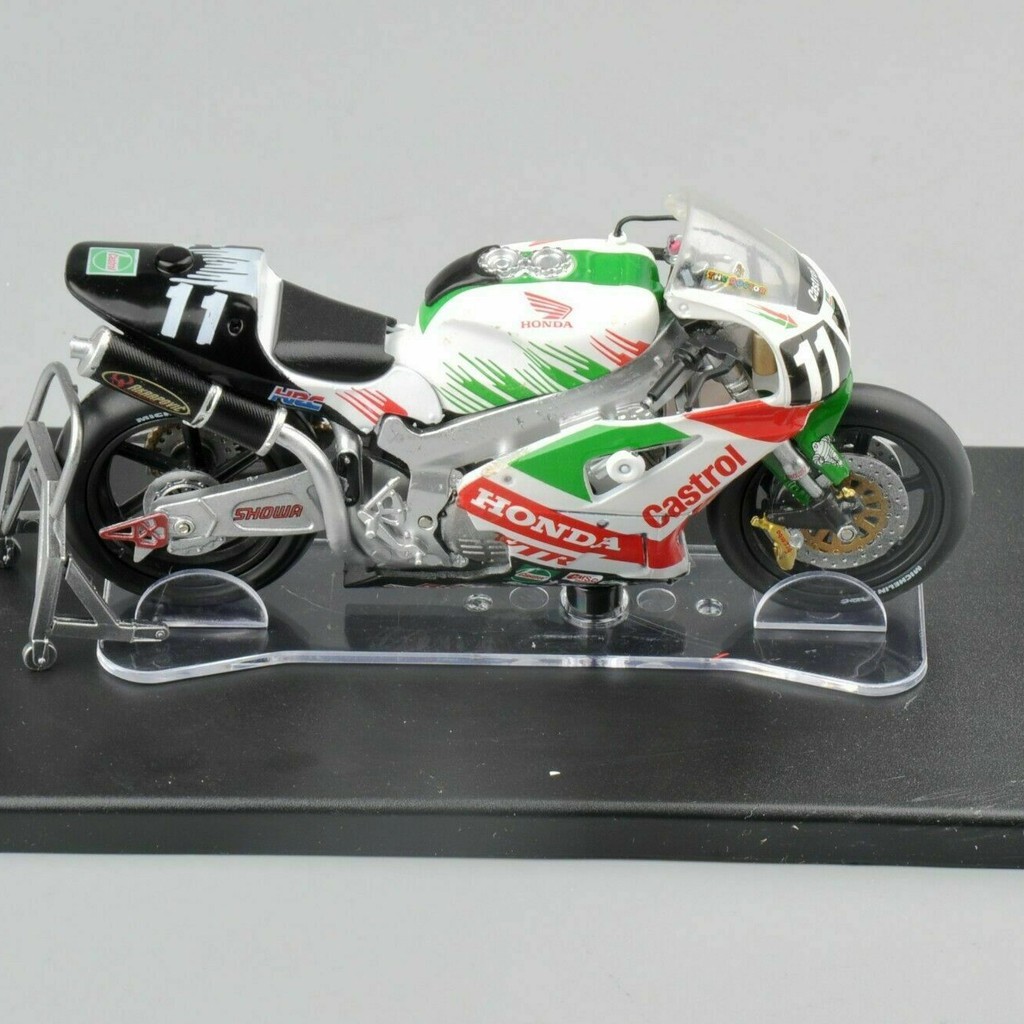 IXO 1/18 Diecast Motorcycle #46 Rossi Moto Honda VTR 1000-8h Suzuka 2000 Toy 