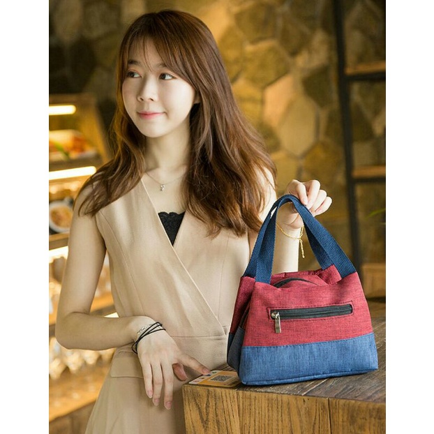 พร้อมส่ง กระเป๋าหิ้ว style classic พร้อมซิป ขนาดกะทัดรัด พกพาสะดวกาคว