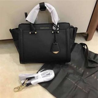 🌈🌈 Charles&amp;kieth​ 10.5 ปาก 12" งานoutletแท้ 100% อุปกรณ์ ป้ายห้อย ป้ายแทค ถุงแบรนด์