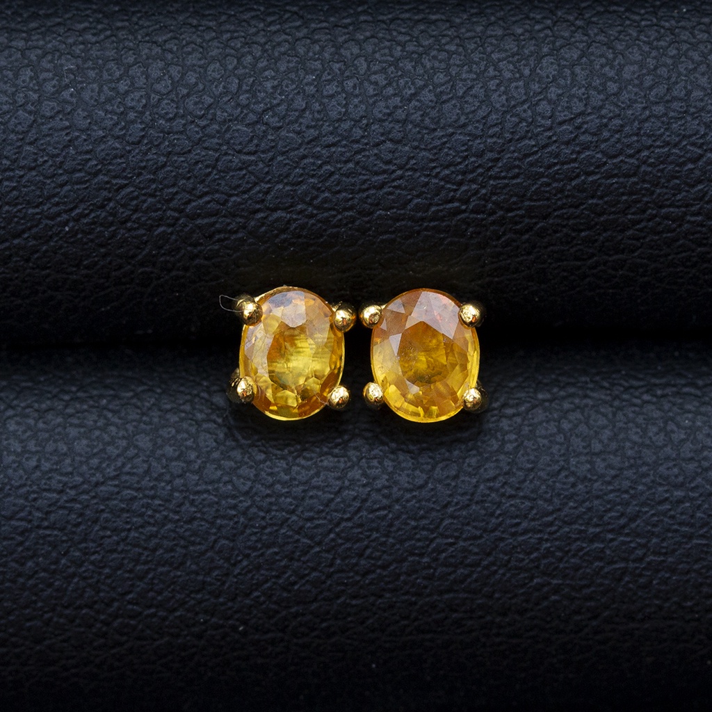 ต่างหูพลอยบุษราคัมน้ำทองบางกะจะ(Yellow Sapphire) ตัวเรือนเงินแท้ 92.5% ชุบทอง พลอยแท้ ขุดค้นพบที่บ่อ