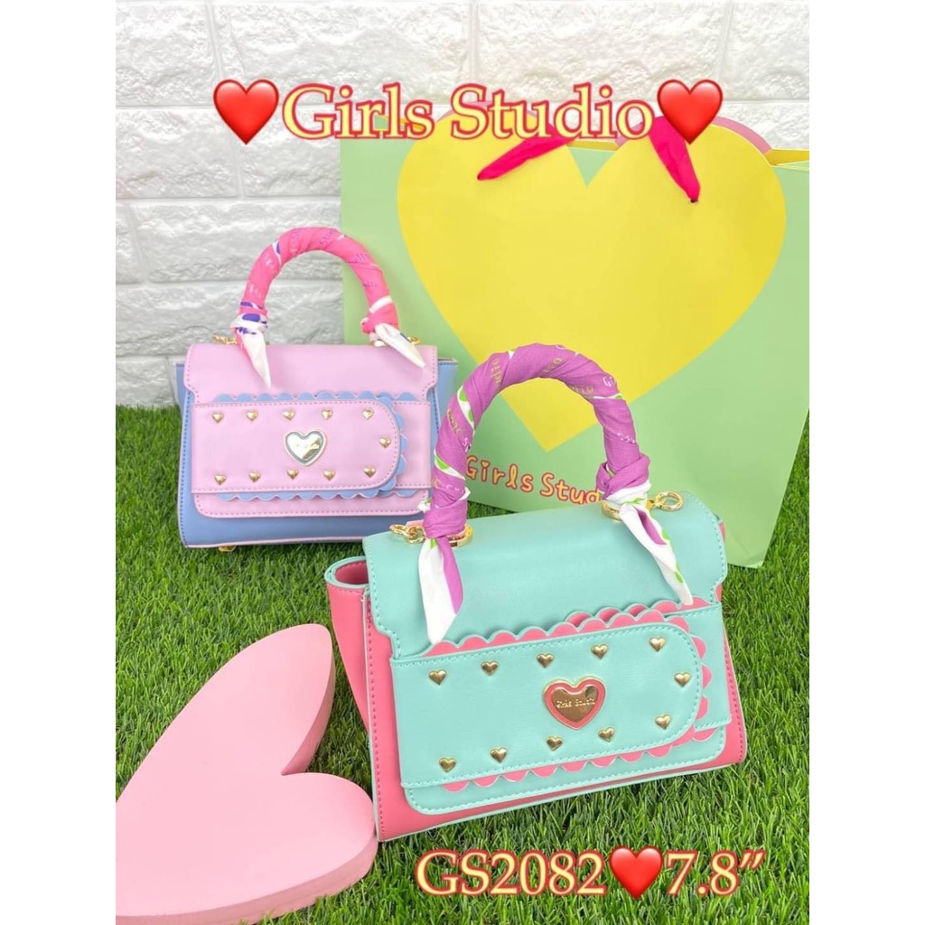 ✨พร้อมส่ง✨กระเป๋าแบรนด์แท้เกิร์ลสตูดิโอ Girls Studio✨Girl studio รุ่นGS2082