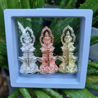 ท้าวเวสสุวรรณ 3 กษัตริย์ ชุด3องค์พร้อมกรอบ  +ฟรีผ้ายันต์ท้าวเวสสุวรรณ  5.5x3cm. ได้ทั้งเซตไปเลยจ้า 3 ธาตุ เงิน ทอง นาค