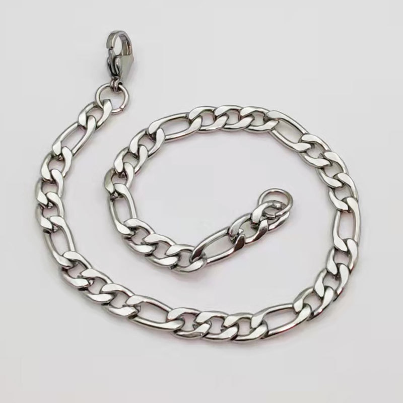 Niche ที่ไม่ซ้ํากัน Hip-Hop สไตล์สร้อยข้อมือเหล็กไทเทเนียมผู้ชายผู้หญิง Commuter All-Match ทนทาน Match Design เครื่องประดับมือ