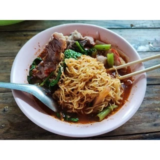 บะหมี่ไข่ แผ่นเกี๊ยว อย่างดี ตรา ไก่ ขนาด 500 กรัม (10 ก้อน)