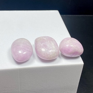 เซ็ตหินคุนไซต์ ก้อนขัดมัน 3ชิ้น (Kunzite Tumbled Set) #4