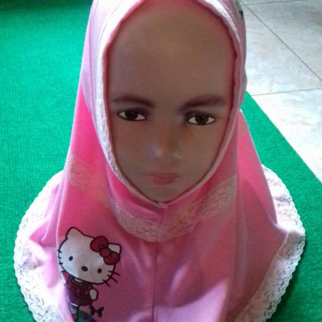 เสื้อผ้าเด็กลูกไม้ลาย Hello Kitty