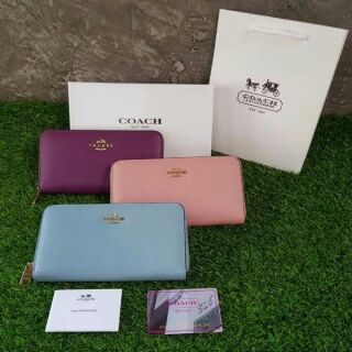 กระเป๋าสตางค์ Coach ใบยาวซิปรอบ