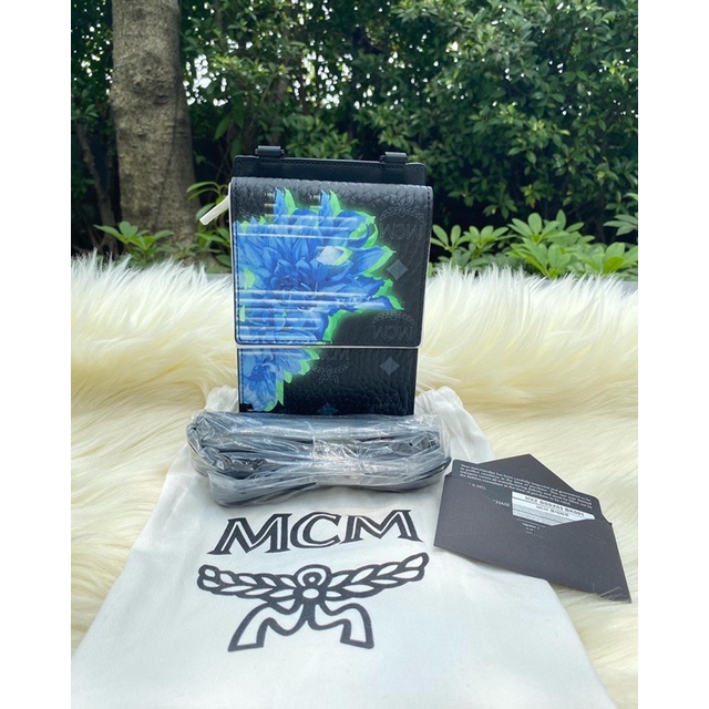 Mcm Phone bag Limited ของแท้