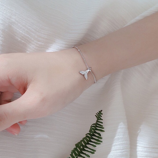 earika.earrings – crystal whale bracelet สร้อยข้อมือจี้หางปลาวาฬชุบทองคำขาว ปรับขนาดได้ เหมาะสำหรับคนแพ้ง่าย ราคา ถูกที่สุด ดีลบีเคเค แกลเลอรีภาพที่ 4