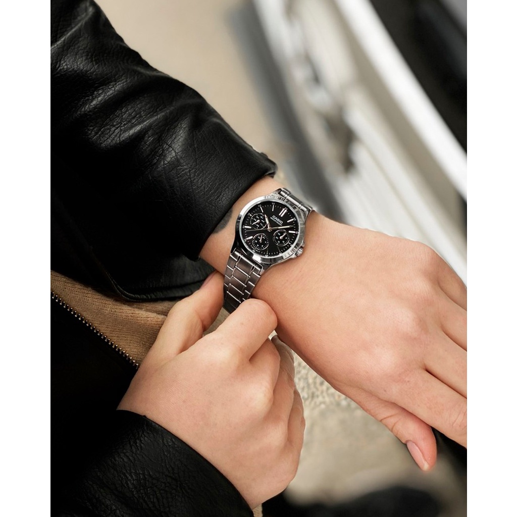 นาฬิกาคู่รัก Casio รุ่น MTP-V300D และ LTP-V300D นาฬิกาสายแสตนเลส - ของแท้ 100% รับประกันศูนย์ CMG 1ปี