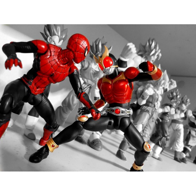 SHF Spiderman Upgrade Suit