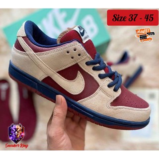 รองเท้า Nike SB Dunk Low Pro