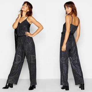 Trixxi Glitter Jumpsuit  จั๊มสูทสายเดี่ยวสีดำ แต่งกลิตเตอร์(กลิตเตอร์ร่วงประปราย) เนื้อผ้ายืดหยุ่น แต่งเชือกผูกช่วงเอว