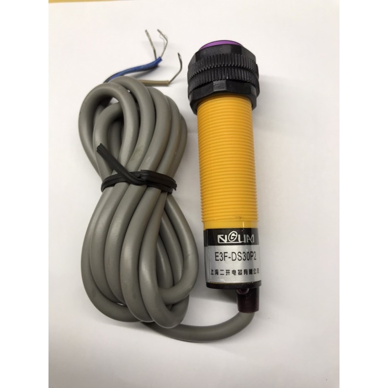 E3F-DS30P2 เซ็นเซอตรวจจับวัตถุ โฟโต้เซ็นเซอร์ Photo sensor PNP ระยะการจับ 30cm(รับประกันสินค้า 3 วัน - รูปที่ 2