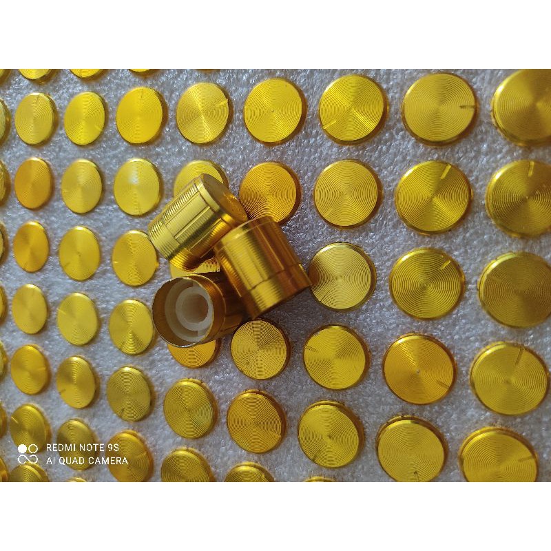 วอลลุ่มแบบไม่ย้าย ลูกบิดวอลลุ่ม