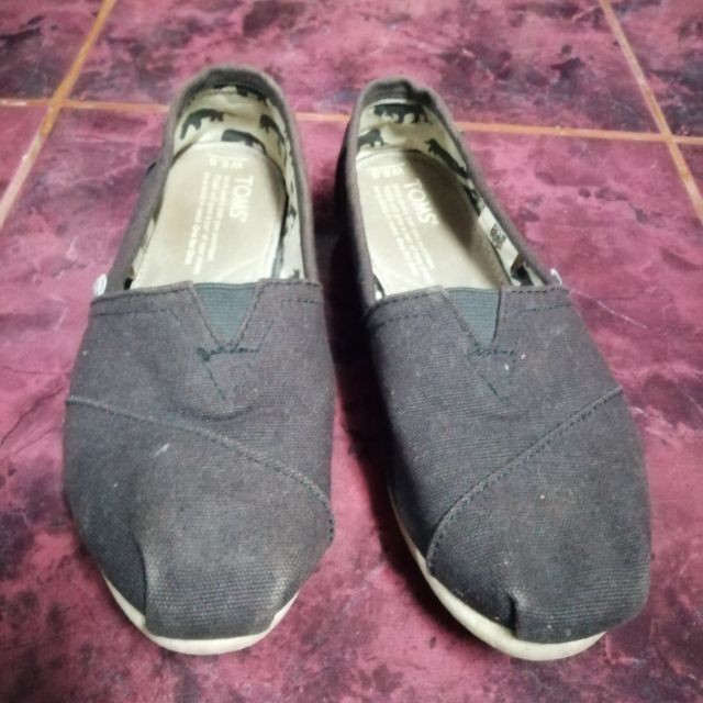 รองเท้า TOMS มือ2 สภาพใหม่ 95%