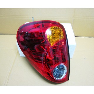 เสื้อไฟท้ายรถกระบะ REAR TAIL LIGHT PAIR FOR Mitsubishi TRITON ปี2005-2013 (ปอดแดง)สำหรับรถ Mitsubishi Triton