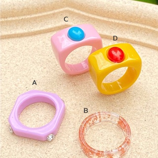 แหวนเรซิ่นเซ็ต 4pcs Rhinestone acrylic ring