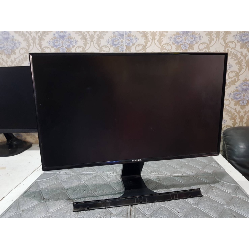 จอคอมพิวเตอร์ LED ซัมซุง 24นิ้ว