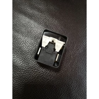 รีเลย์ตู้เย็น 3ขา toshiba mitsubishi KME695-8 ของแท้ คุณภาพดี