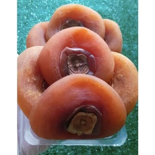 ลูกพลับแห้ง พร้อมส่ง(柿饼) ขนาด1kg ลูกพลับมีรสหวานธรรมชาติ เหนียวนุ่มหนึบ อร่อยเน้น ๆ และมีประโยชน์ต่อร่างกายอีกมากมาย