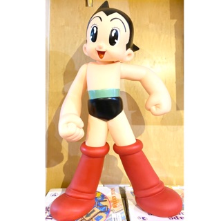 หุ่น โมเดล model ซอฟไวนิล หุ่นอะตอม แอสโตรบอย Astro boy สูง 75 เซนติเมตร ถูกทุกช็อต.com