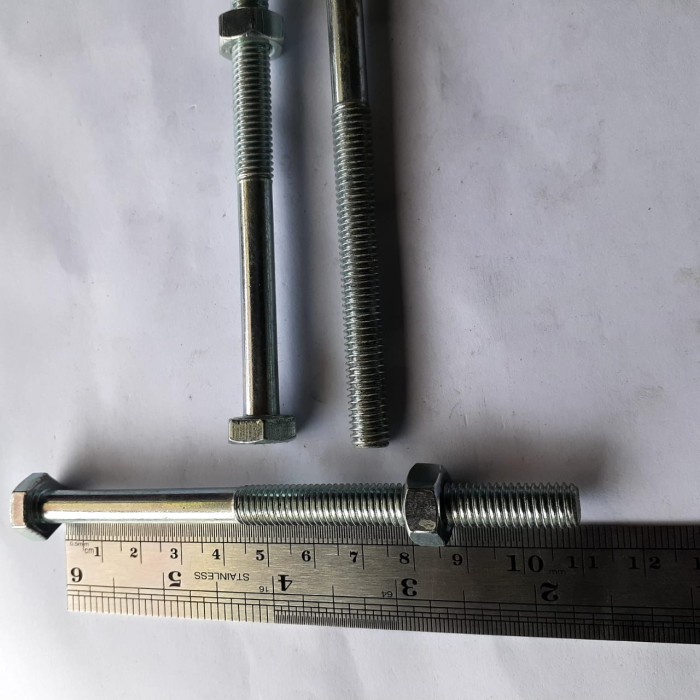 M8X110 (11 ซม.) สีขาว HEXAGON NUT BOLT THREAD 12 BMP M8 X 110 LENGTH 11 ซม. BODY DIAMETER 8MM WHITE 