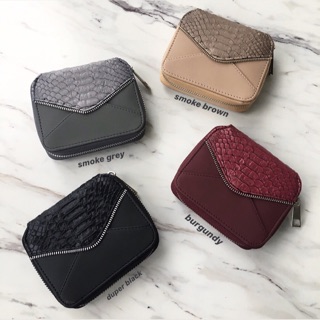 Python short wallet กระเป๋าสตางค์ใบสั้น