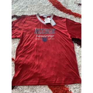 เสื้อแขนสั้นผู้ชาย Reebok size M อก 42 นิ้ว