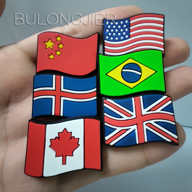 Crocs Jibbitz Pins ปุ่มเสน่ห์รองเท้า DIY ธงชาติสีสันสดใส
