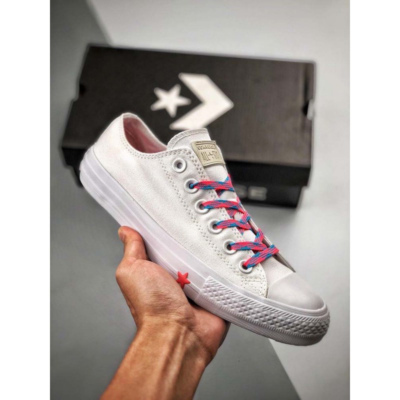 all star white canvas shoes