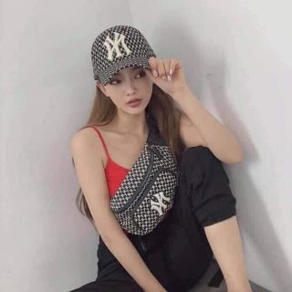 กระเป๋าคาดอก NY งานเป๊ะ สวยหรู  อย่าลังเลค่ะ คุณภาพเริ่ดแน่นอน ราคาถูกเว่อร์แม่จัดให้ 

ของมันต้องมีคาดอก คาดเอว