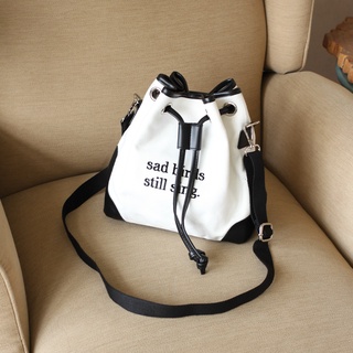 BW Bucket Bag : กระเป๋าปักชื่อ