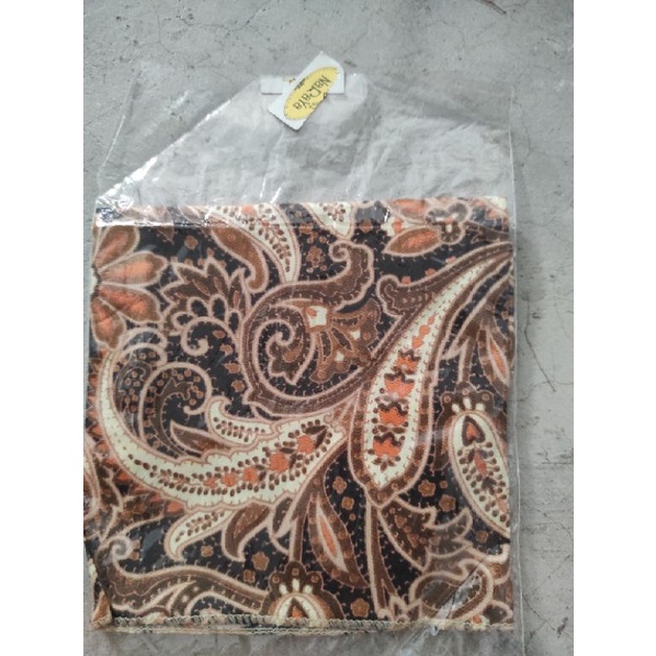 ผ้าเช็ดหน้ายี้ห้อnarayaมิอ1