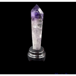 Amethyst tower specimen for decoration. ตัวอย่างหออเมทิสต์สำหรับตกแต่ง