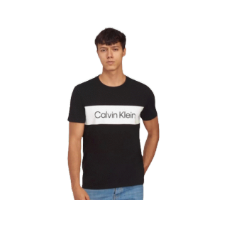 Calvin Klein เสื้อยืดผู้ชาย ทรง REGULAR รุ่น 40L6771 001 - สีดำ