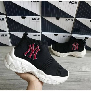 🤓MLB BIG BALL SOCKS สีดำ logo NY แดง ⚫️♥️ ใส่แล้วสูงขึ้น 6cm ⬆️