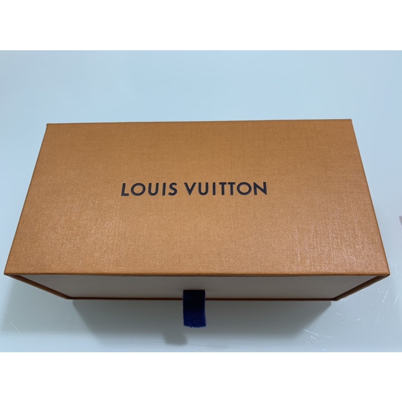 LV sunglasses box w18*H7*D9cm,New