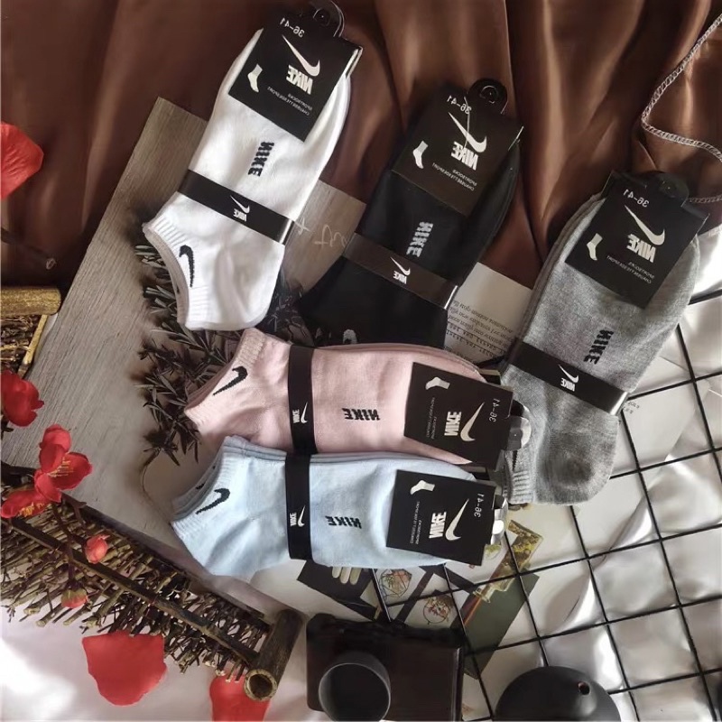 ถุงเท้าข้อ สั้นผู้หญิง(แพ็ค10คู่5สี) ถุงเท้ากีฬา ถุงเท้าวิ่ง ระบายอากาศ แห้งไว ผ้าหนานิ่มไม่บาง คละสี ผ้าฝ้าย10คู่ - รูปที่ 3