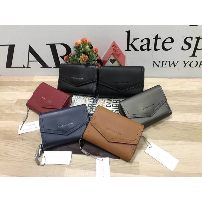 กระเป๋าสตางค์CHARLES & KEITH