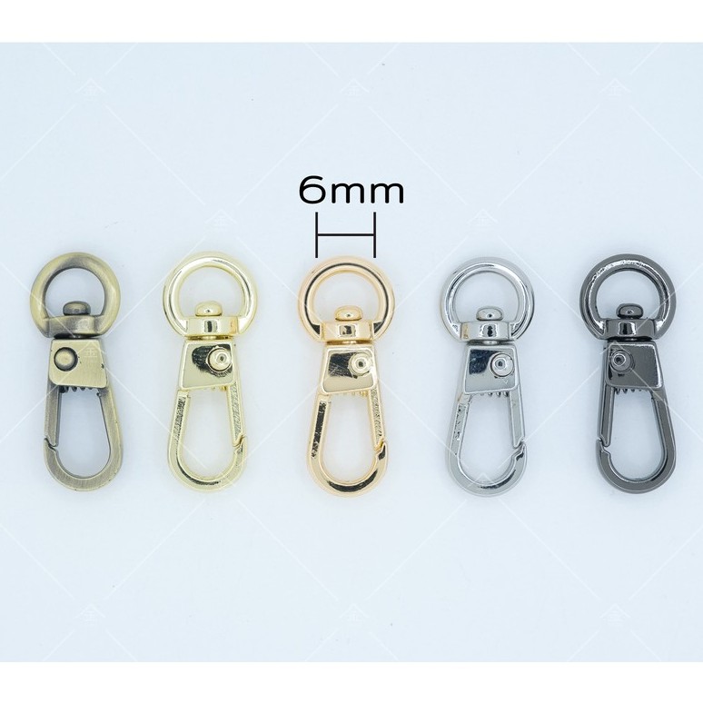 ปลีก/ส่ง (4ชิ้น) คอหมาป้าน ฐานกลม 0.6ซม. 4ชิ้น งานซิ้ง ชุบเกรดA ไม่ลอก ไม่ดำ (HK8168)