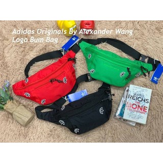 กระเป๋าคาดอก คาดเอว Adidas มี 3 สีให้เลือกคะ