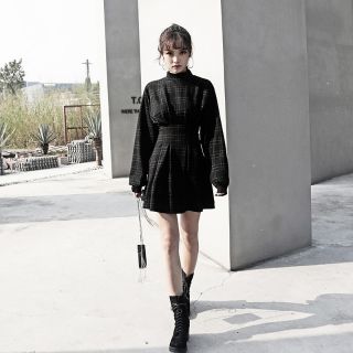 DRESS : MINI BLACK SQUAD