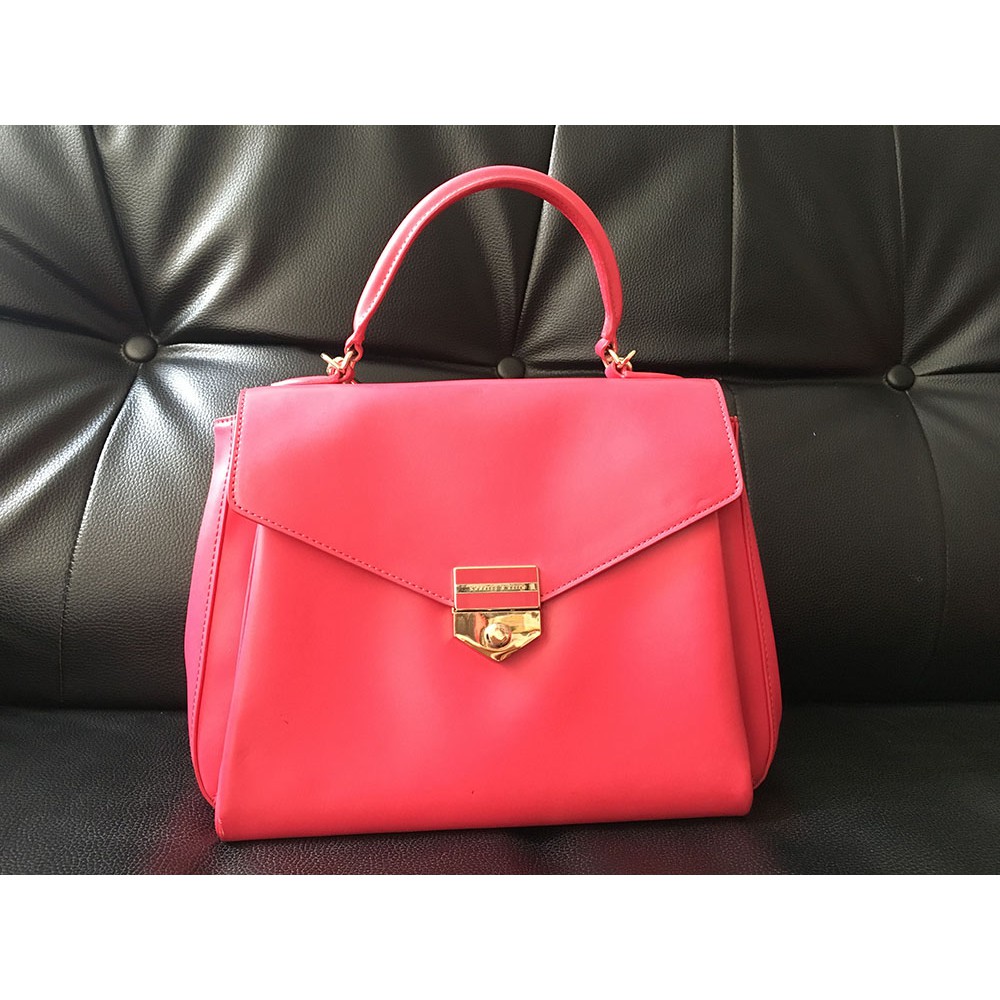 กระเป๋า Charles&Keith สีชมพู