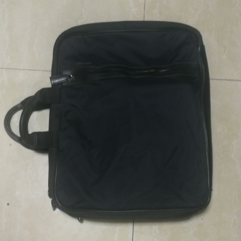 กระเป๋าเป้ samsonite laptop สีดำ 3 ทรงได้ทั้ง ถือ สะพาย เป้