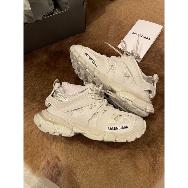 รองเท้าผู้หญิง Balenciaga รุ่น Track Trainers สีขาว ไซส์ 37