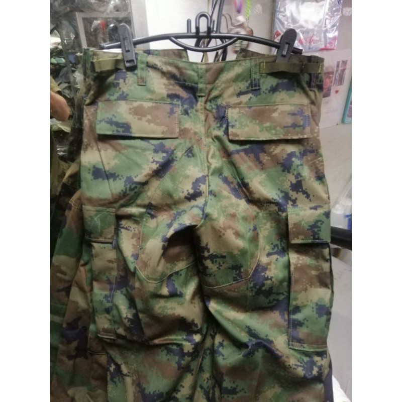 กางเกง​เวส​ทหาร​ขา​ยาว​นาวิกโยธิน​ลาย​พลาง​ดิจิตอล​รุ่นไหม่​ออริจินัล​อย่างดี​ไชร์​M
