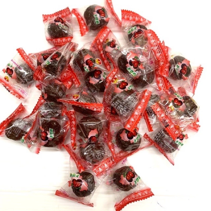 บ๊วยพรุน (老婆梅 )ขนาด500g (พร้อมทาน) เหมาะสำหรับทานเล่นๆหรือแก้ง่วง รสหวานอมเปรี้ยว อร่อยเคี้ยวเพลิน ลองแล้วจะติดใจ