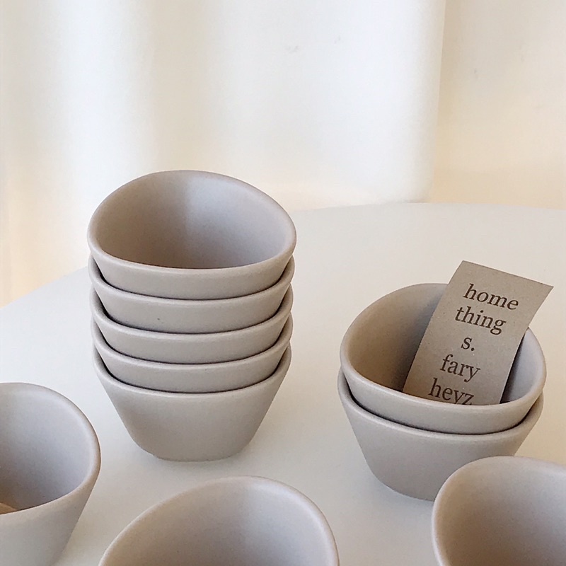 ถ้วยเซรามิค ใส่ซุป ซอส และทานขนม triangle cup ( faryheyz )